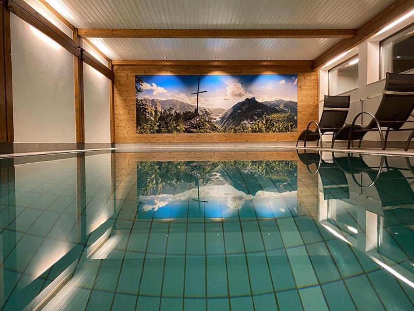 Haus Jaeger Ferienwohnungen Mit Indoor-Pool Inkl. Chiemgaukarte ルーポルディング エクステリア 写真