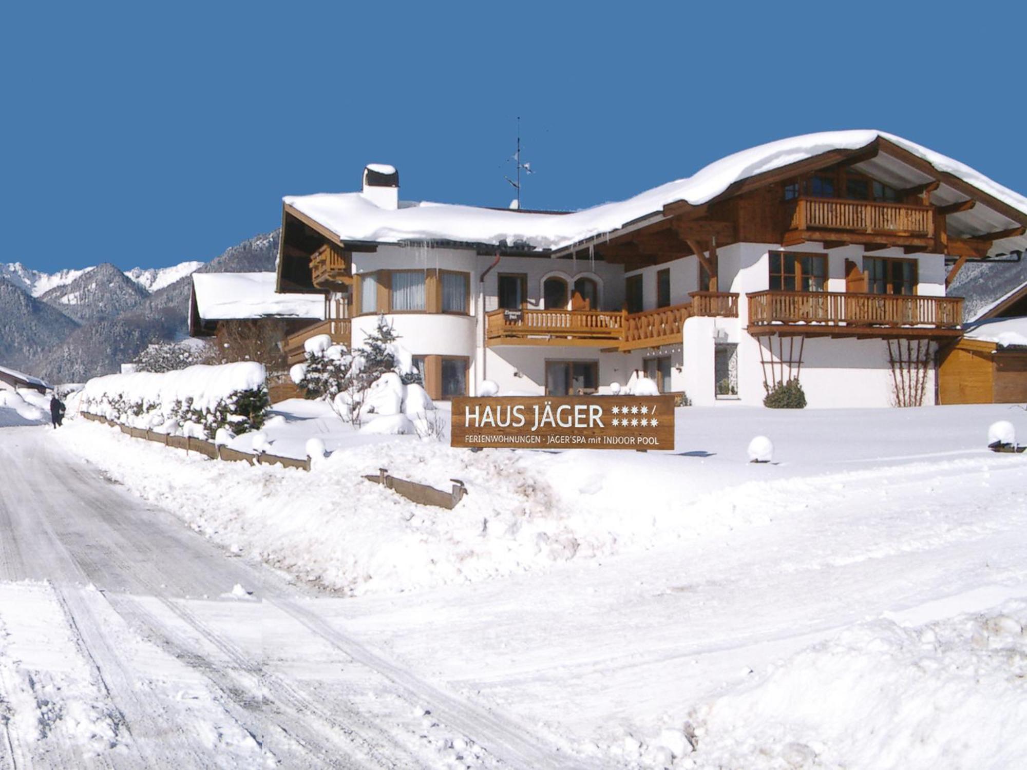 Haus Jaeger Ferienwohnungen Mit Indoor-Pool Inkl. Chiemgaukarte ルーポルディング エクステリア 写真